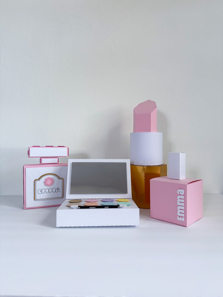 Custom Centerpiece - Make-Up Set