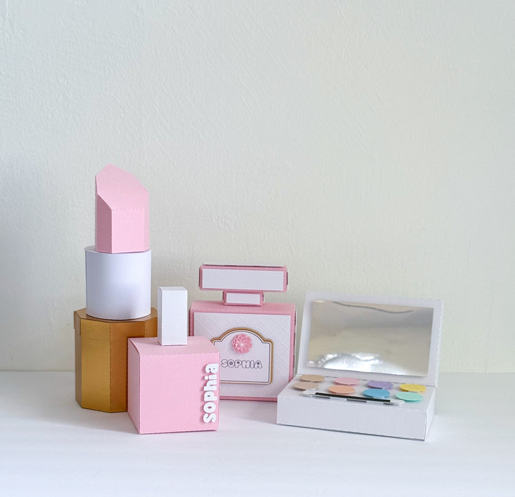 Custom Centerpiece - Make-Up Set