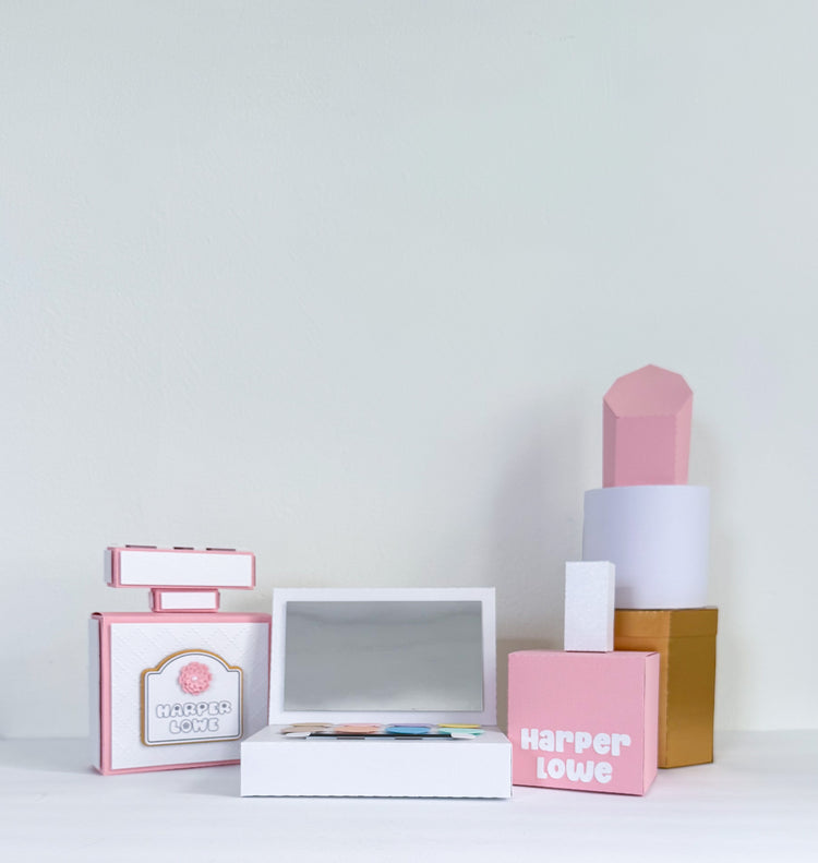 Custom Centerpiece - Make-Up Set