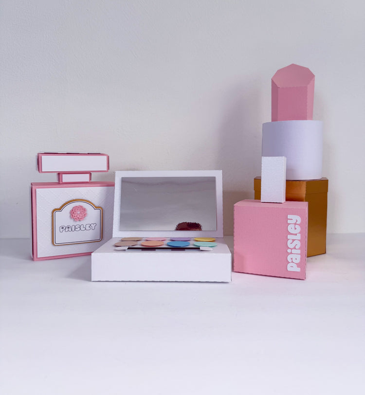 Custom Centerpiece - Make-Up Set
