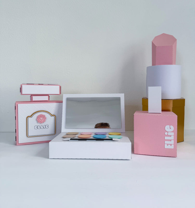 Custom Centerpiece - Make-Up Set
