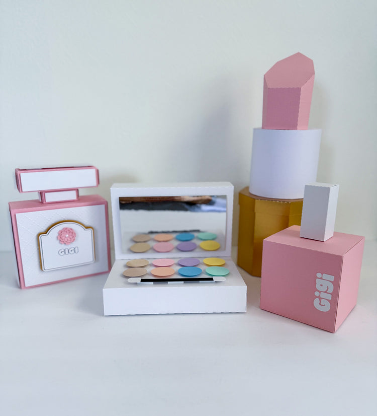 Custom Centerpiece - Make-Up Set