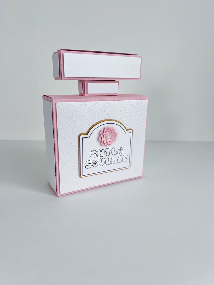 Custom Centerpiece - Make-Up Set