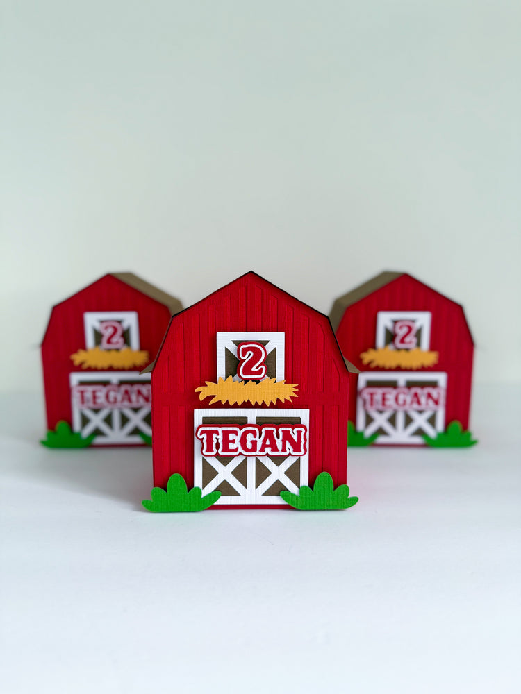 Custom Favor Box - Farm Barn