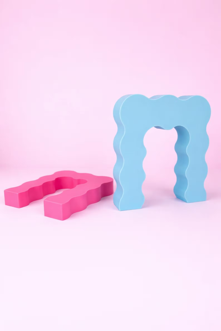 Wavy Arch Photo Props